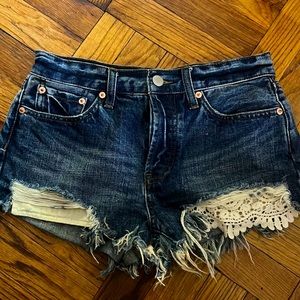 We the free  shorts size: 26